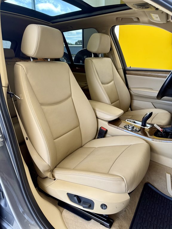 2011 BMW X3 Image 16
