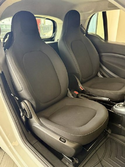 2016 smart fortwo Image 15