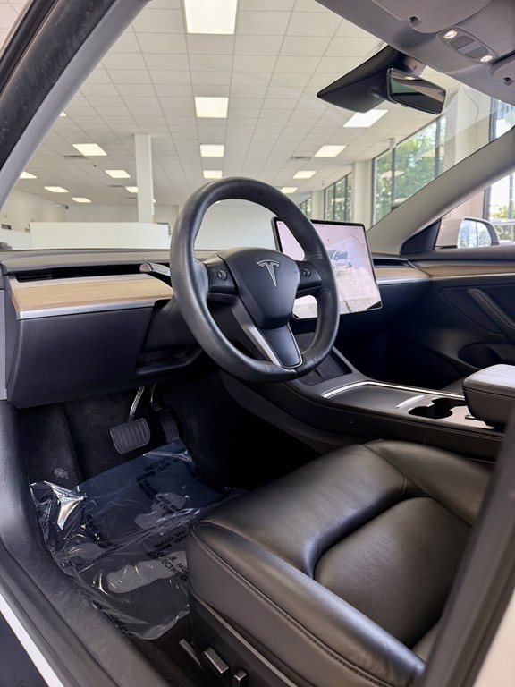2022 Tesla Model 3 Image 13