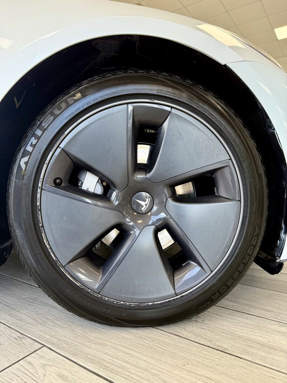 2022 Tesla Model 3 Image 18