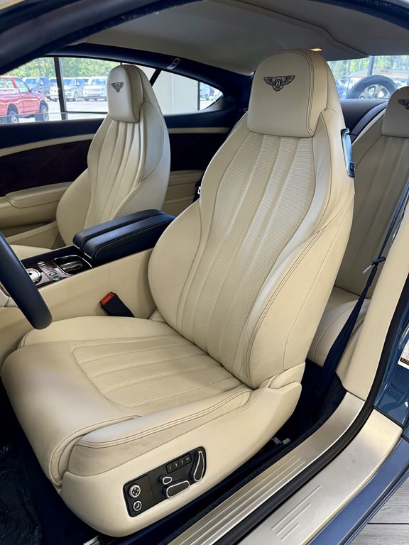 2012 Bentley Continental Image 13