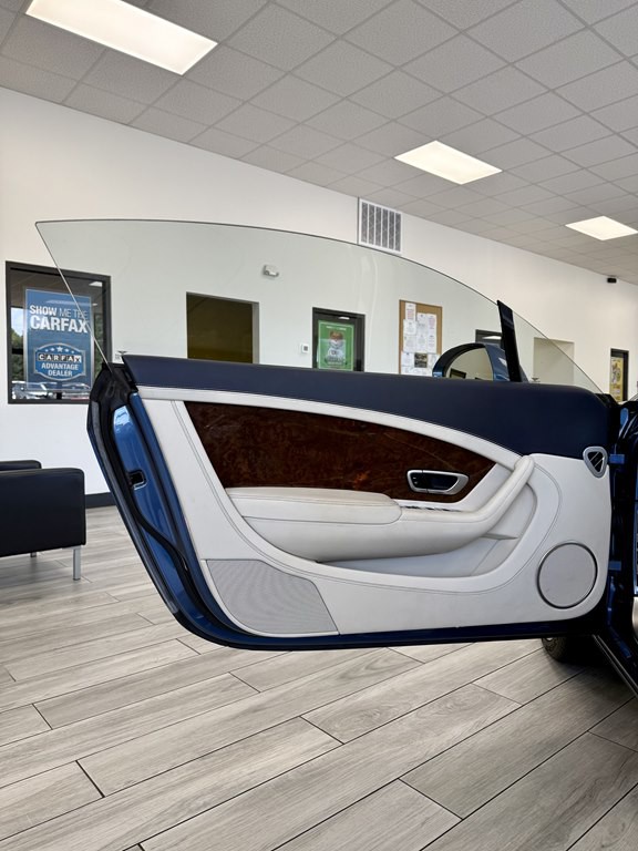 2012 Bentley Continental Image 14
