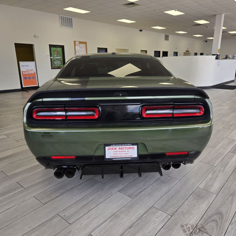 2019 Dodge Challenger Image 8