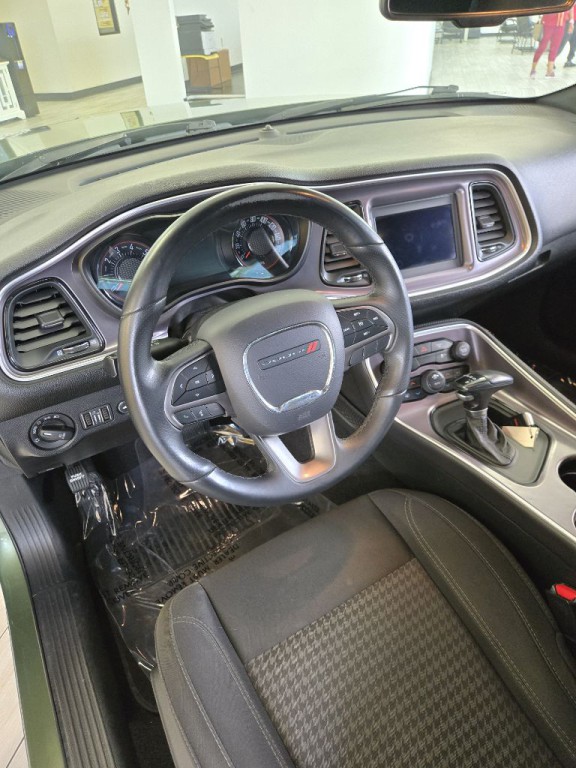 2019 Dodge Challenger Image 12