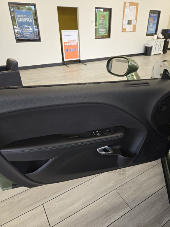 2019 Dodge Challenger Image 14