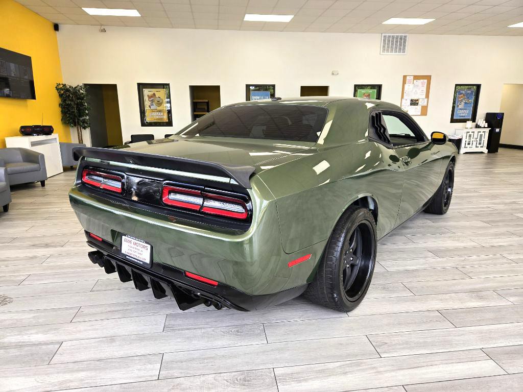2019 Dodge Challenger Image 6