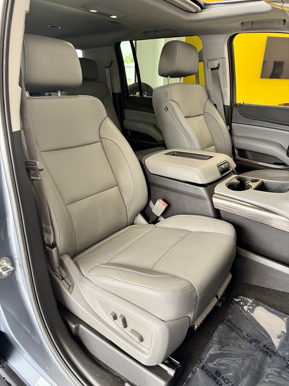 2016 Chevrolet Suburban Image 16