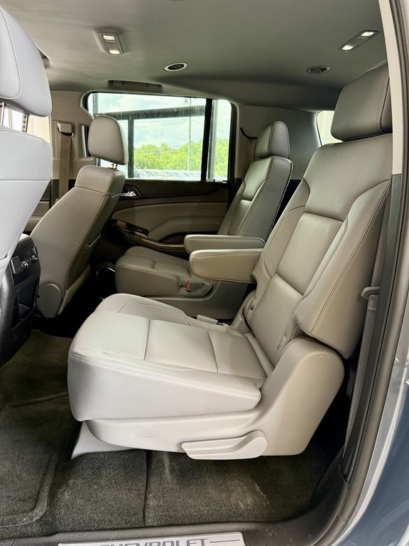 2016 Chevrolet Suburban Image 17
