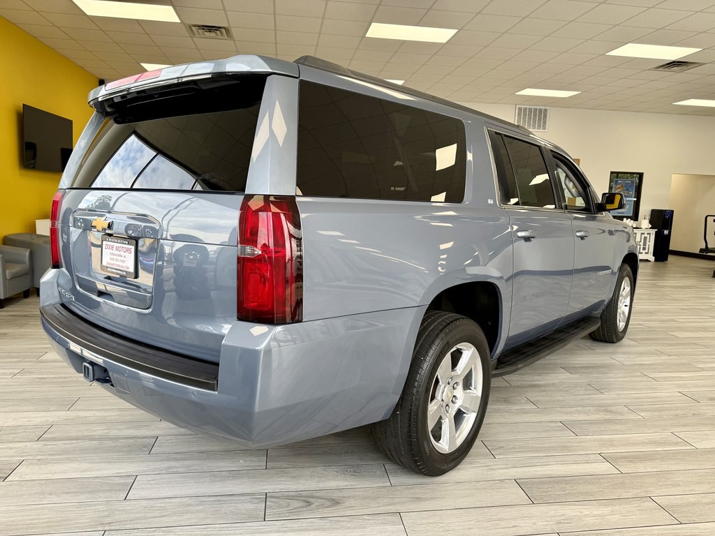 2016 Chevrolet Suburban Image 6