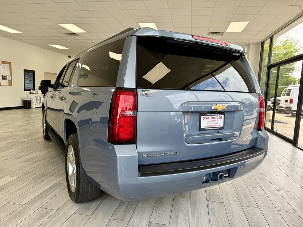 2016 Chevrolet Suburban Image 7