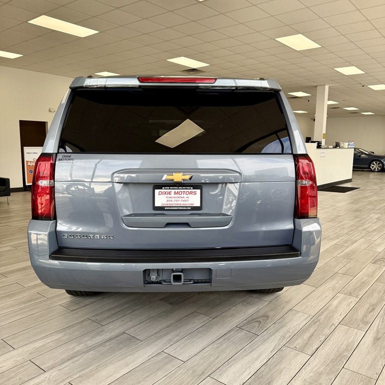 2016 Chevrolet Suburban Image 8