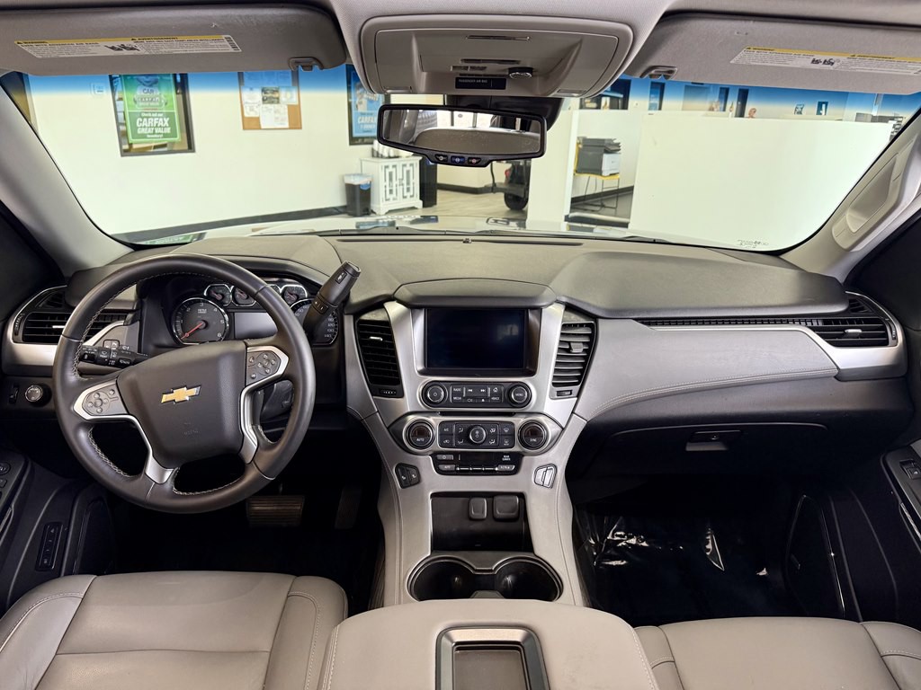 2016 Chevrolet Suburban Image 10