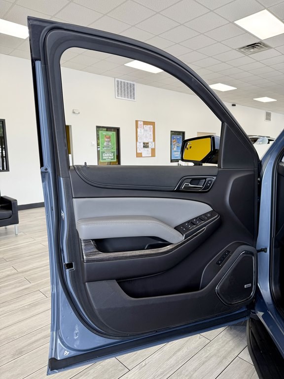 2016 Chevrolet Suburban Image 15