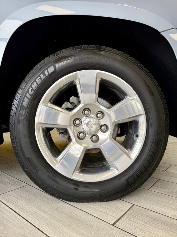 2016 Chevrolet Suburban Image 20