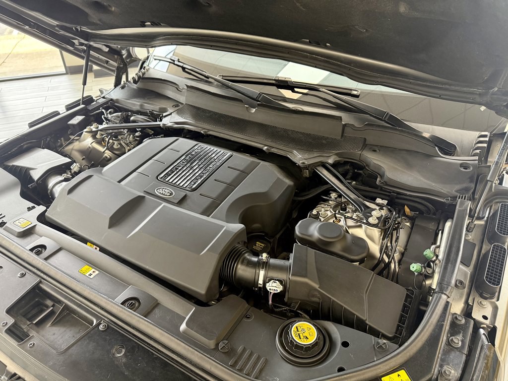 2017 Land Rover Range Rover Image 18