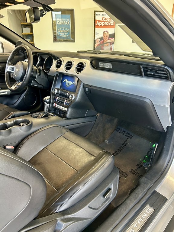 2016 Ford Mustang Image 12