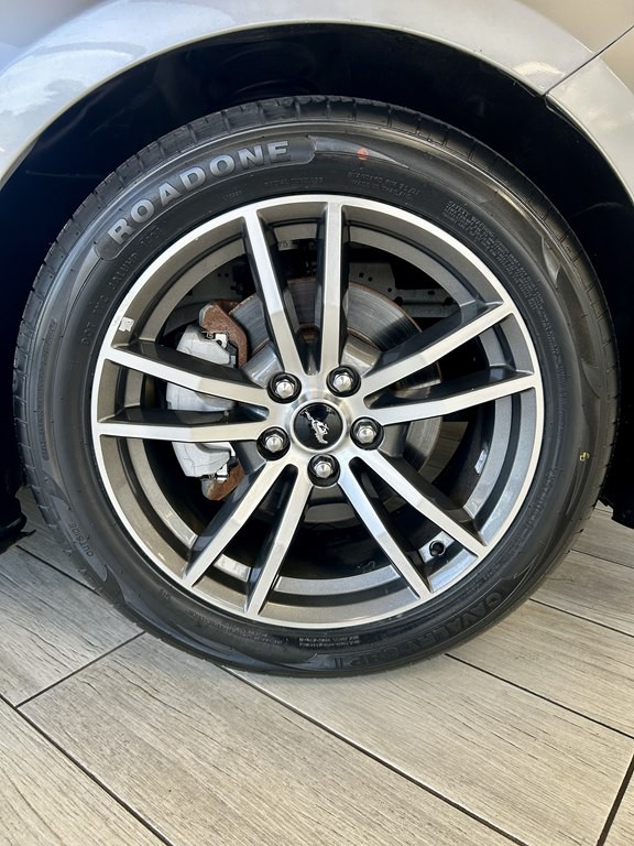 2016 Ford Mustang Image 17