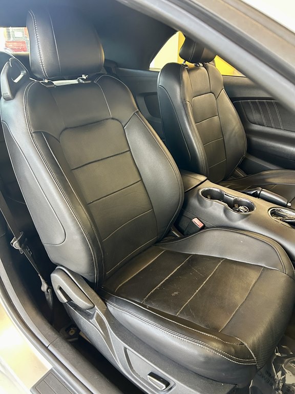 2016 Ford Mustang Image 13