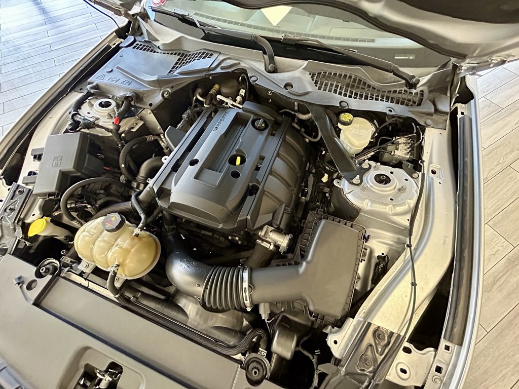 2016 Ford Mustang Image 18