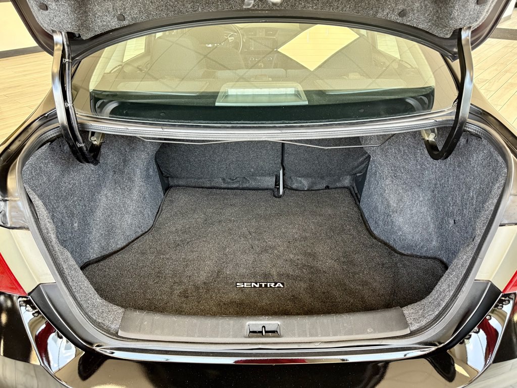 2019 Nissan Sentra Image 9