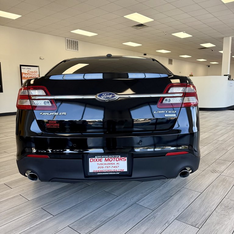 2015 Ford Taurus Image 8