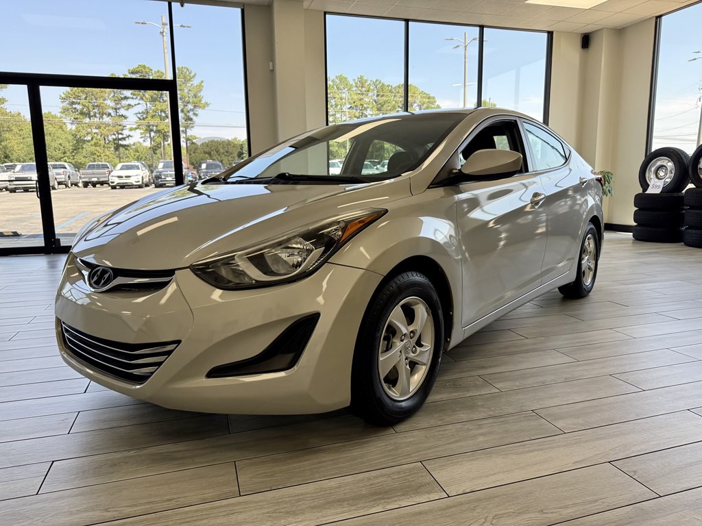 2015 Hyundai Elantra Image 3