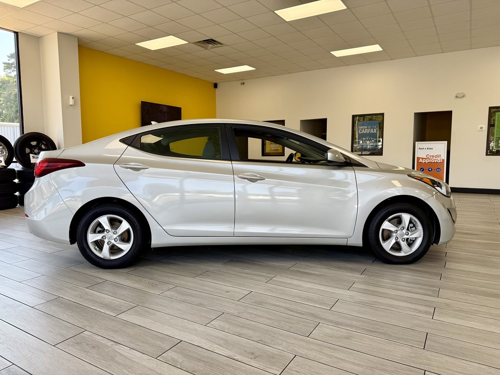 2015 Hyundai Elantra Image 5
