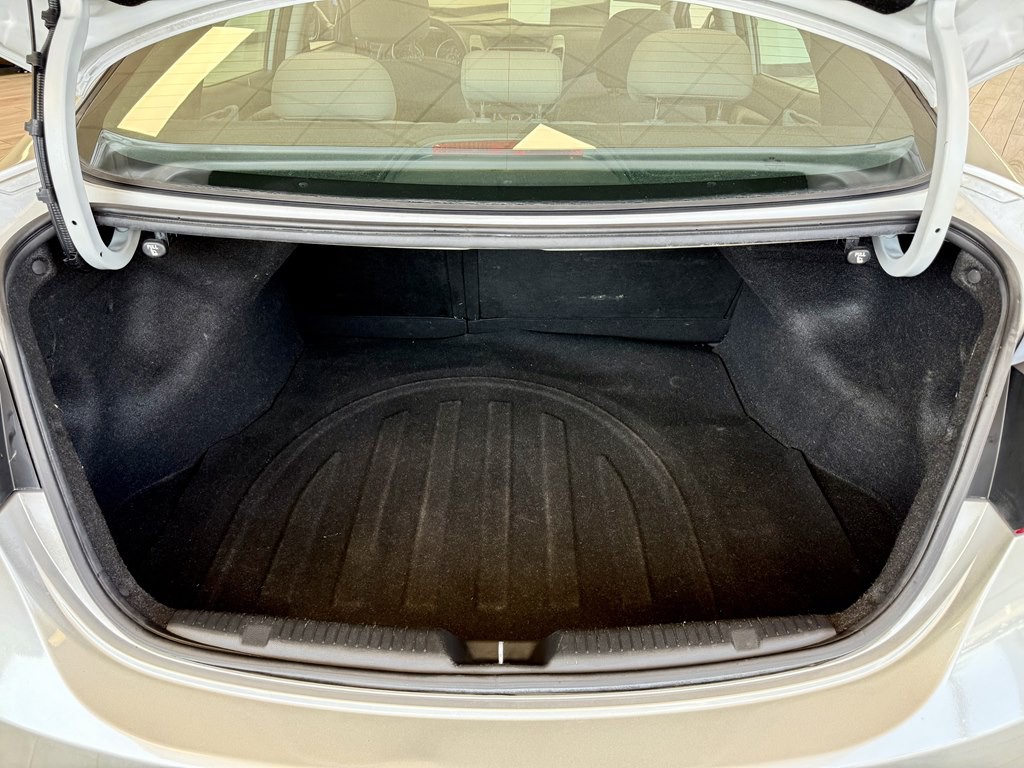 2015 Hyundai Elantra Image 9