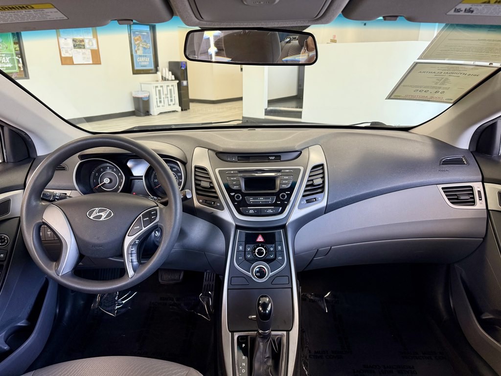 2015 Hyundai Elantra Image 10