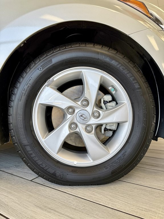 2015 Hyundai Elantra Image 18