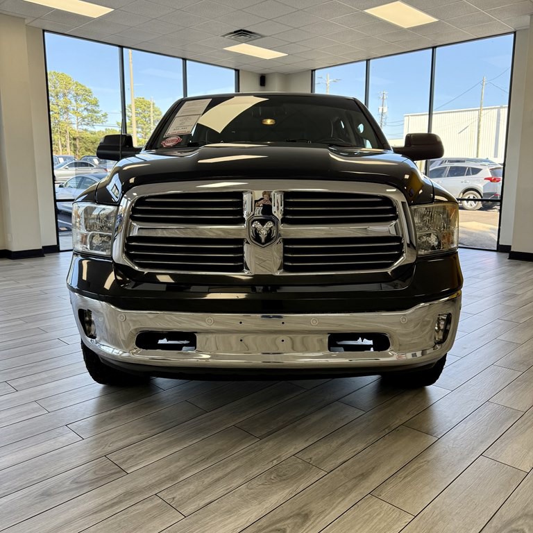 2018 RAM 1500 Image 2
