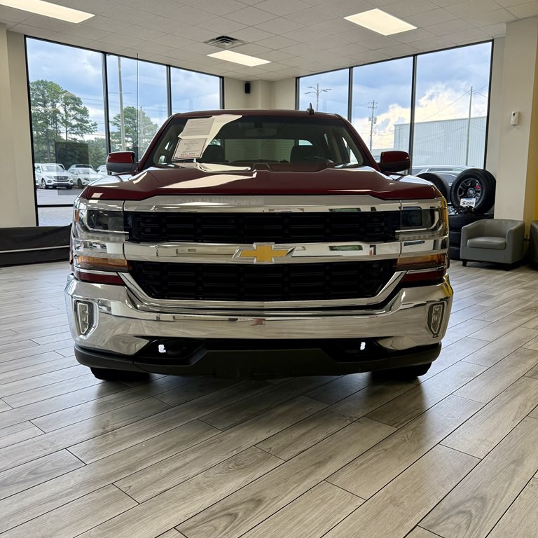 2017 Chevrolet Silverado 1500 Image 2