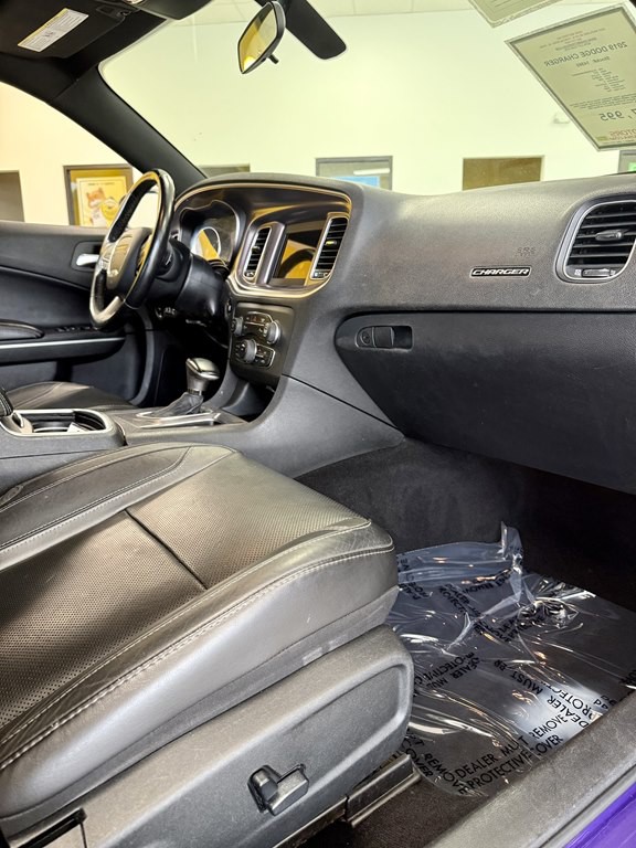 2019 Dodge Charger Image 12