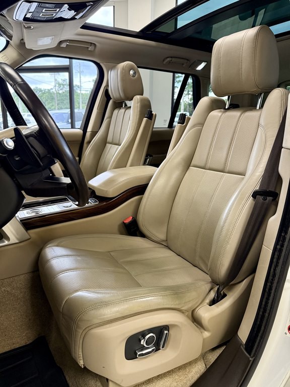 2017 Land Rover Range Rover Image 14