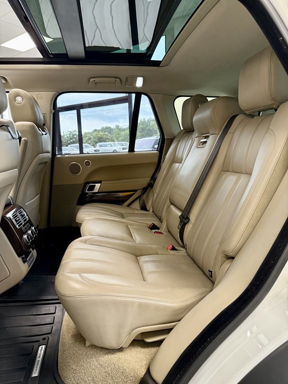 2017 Land Rover Range Rover Image 17