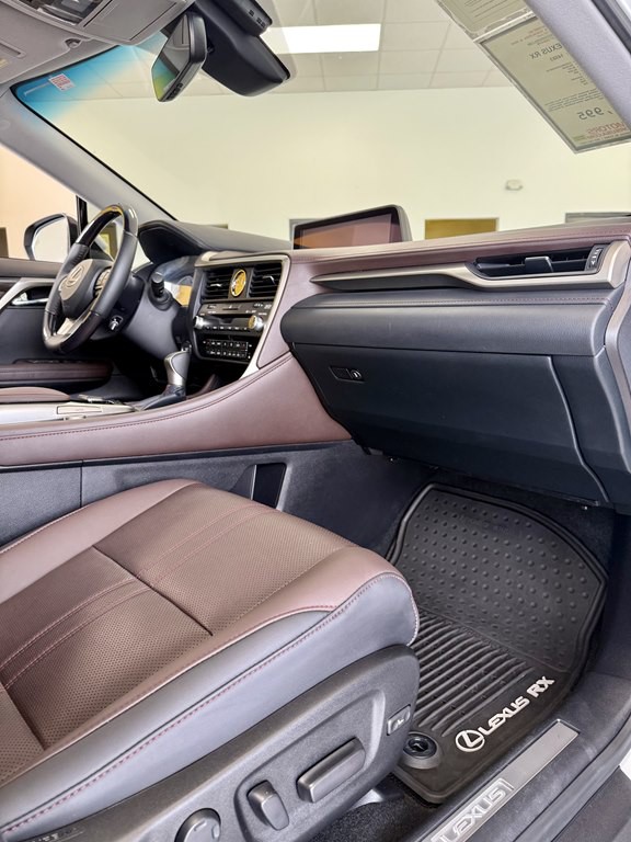 2017 Lexus RX Image 12