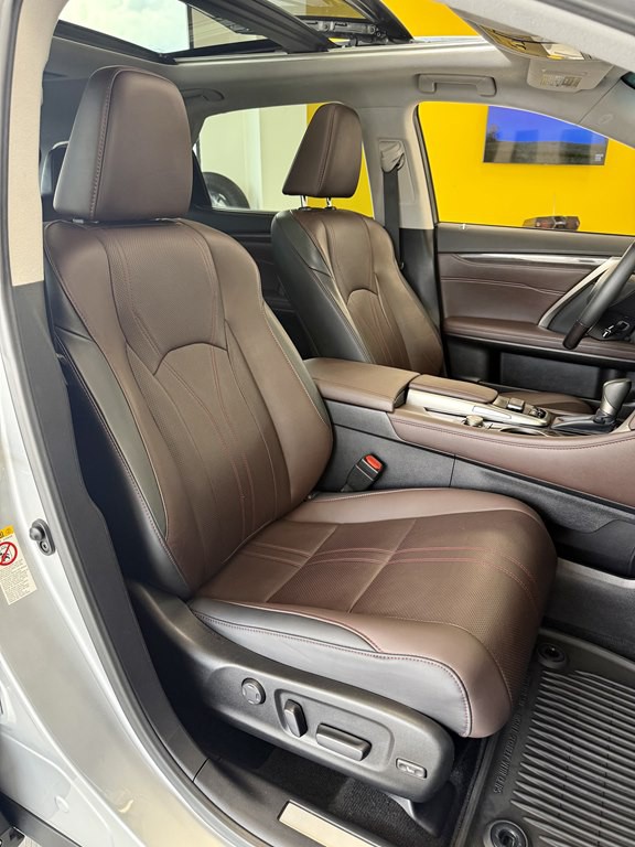 2017 Lexus RX Image 16