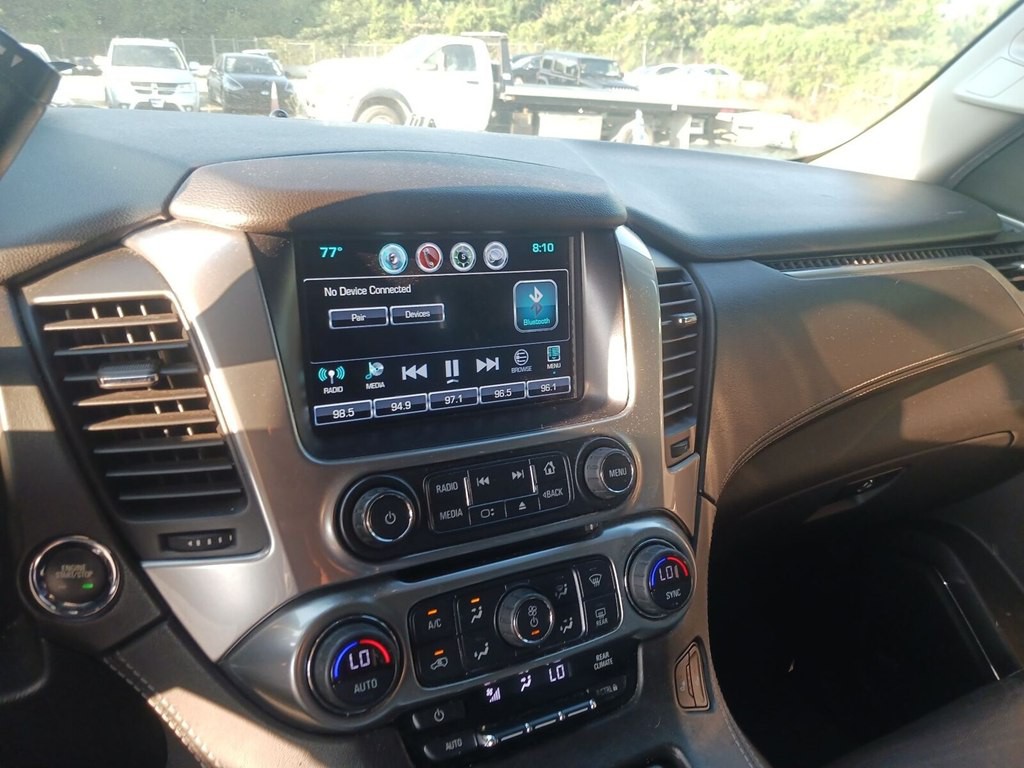 2018 Chevrolet Suburban Image 7