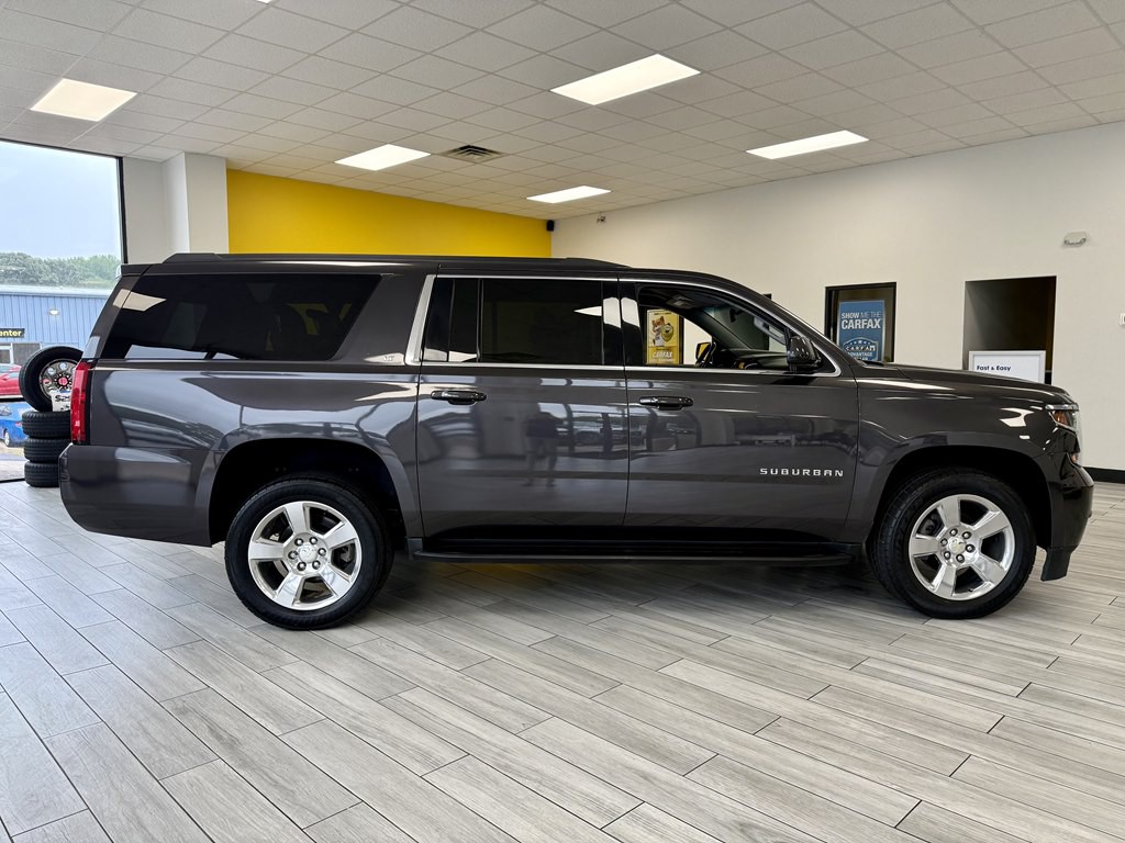 2018 Chevrolet Suburban Image 5