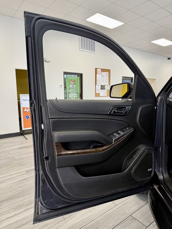 2018 Chevrolet Suburban Image 15