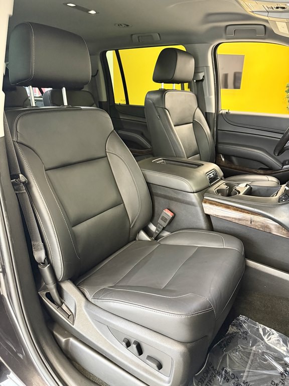 2018 Chevrolet Suburban Image 16