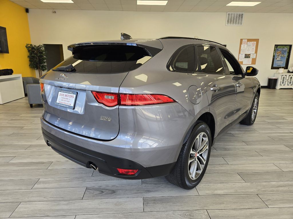 2020 Jaguar F-PACE Image 7