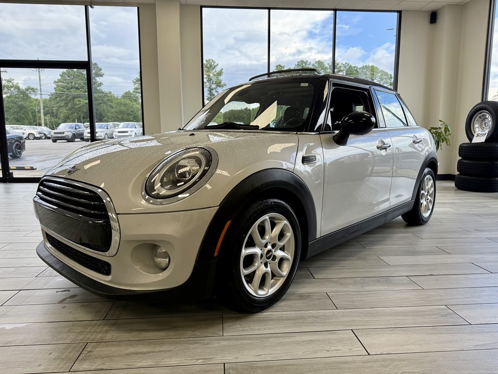 2019 MINI Cooper Image 3