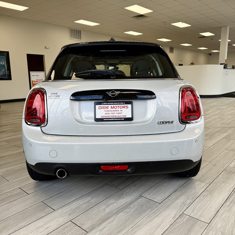 2019 MINI Cooper Image 8