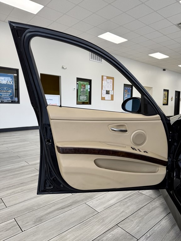2008 BMW 3 Series Image 9