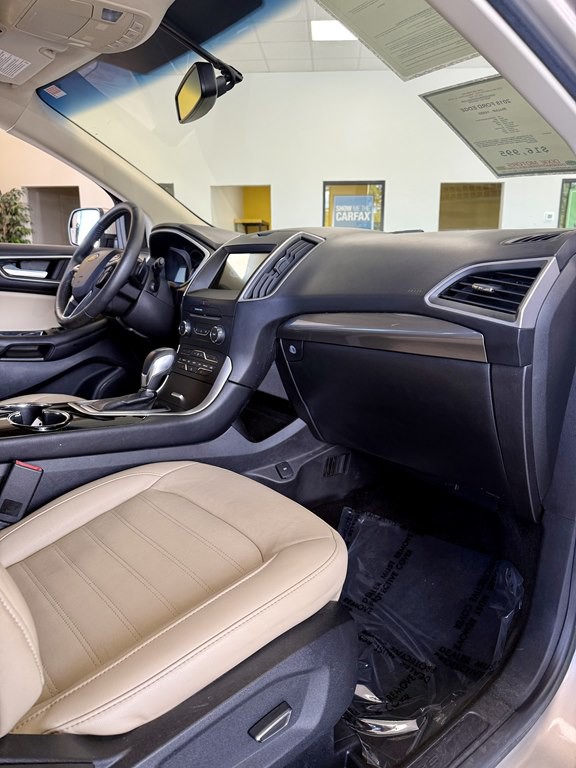 2018 Ford Edge Image 12