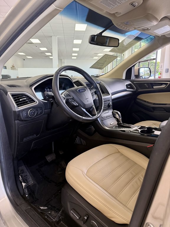 2018 Ford Edge Image 13