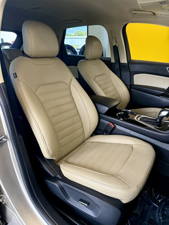2018 Ford Edge Image 16