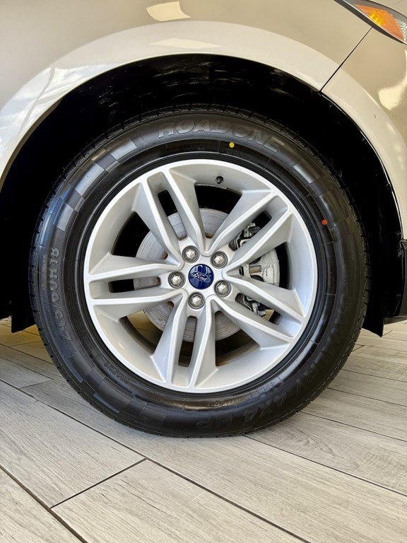 2018 Ford Edge Image 19