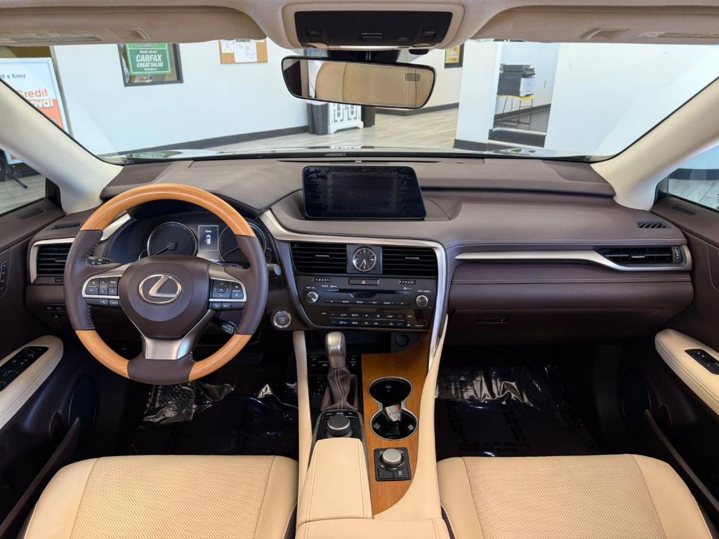 2017 Lexus RX Image 11